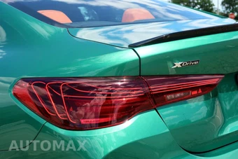 2026 BMW M4 Competition xDrive Coupe – miniatura 12