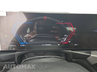 2026 BMW M4 Competition xDrive Coupe - miniatura 12