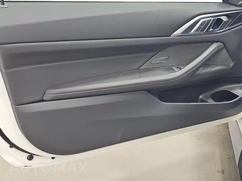 2026 BMW M4 Competition xDrive Coupe – miniatura 9