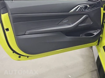 2026 BMW M4 Competition xDrive Coupe - miniatura 9