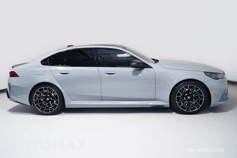 2026 BMW M5 Sedan – miniatura 3