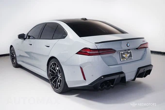 2026 BMW M5 Sedan – miniatura 6