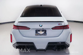 2026 BMW M5 Sedan – miniatura 7