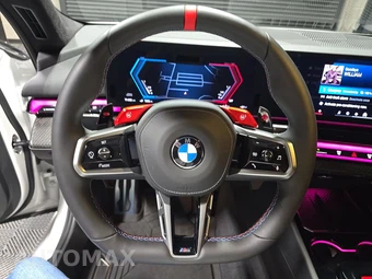 2026 BMW M5 Sedan - miniatura 10