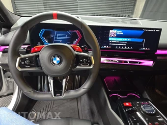 2026 BMW M5 Sedan - miniatura 11