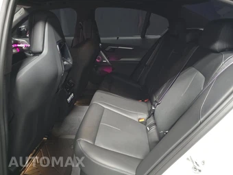 2026 BMW M5 Sedan - miniatura 13