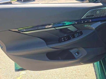 2026 BMW M5 Sedan – miniatura 27