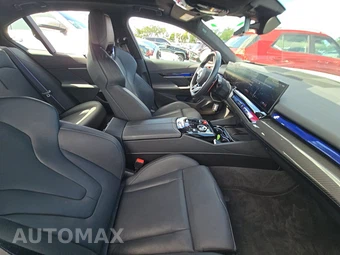 2026 BMW M5 Sedan – miniatura 8