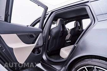 2026 BMW M5 Touring Wagon - miniatura 39