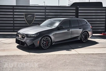 2026 BMW M5 Touring Wagon - miniatura 5