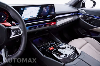 2026 BMW M5 Touring Wagon - miniatura 78