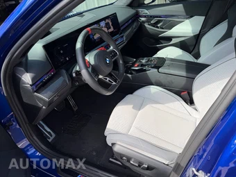 2026 BMW M5 Touring Wagon - miniatura 5
