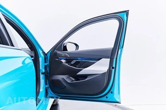2026 BMW M5 Touring Wagon - miniatura 33