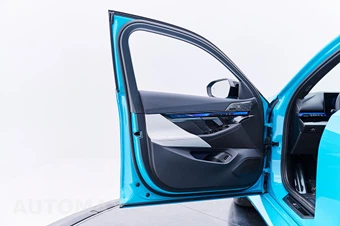 2026 BMW M5 Touring Wagon - miniatura 40