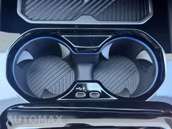 2026 BMW M5 Touring Wagon - miniatura 35