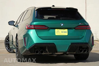 2026 BMW M5 Touring Wagon - miniatura 4