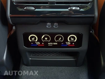 2026 BMW M5 Touring Wagon - miniatura 40