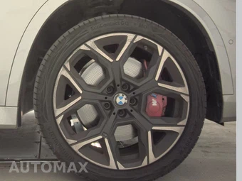 2026 BMW X1 M35i - miniatura 10