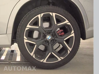 2026 BMW X1 M35i - miniatura 12