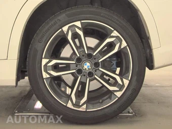 2026 BMW X1 M35i - miniatura 12