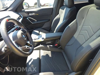2026 BMW X1 M35i - miniatura 7