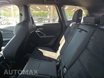 2026 BMW X1 M35i - miniatura 19
