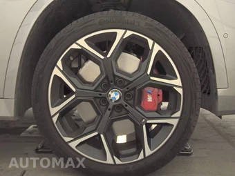 2026 BMW X1 M35i - miniatura 10