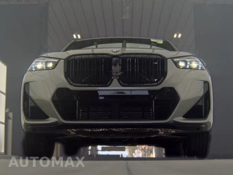 2026 BMW X1 M35i - miniatura 3