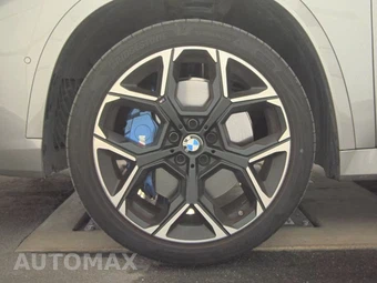 2026 BMW X1 M35i - miniatura 9