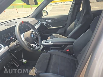 2026 BMW X1 M35i – miniatura 13