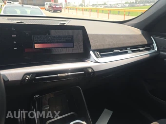 2026 BMW X1 M35i – miniatura 17