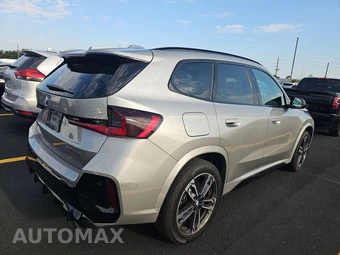 2026 BMW X1 M35i - miniatura 4