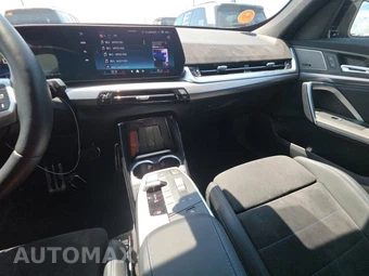 2026 BMW X1 M35i - miniatura 17