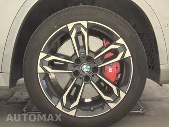 2026 BMW X1 M35i - miniatura 10