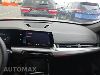 2026 BMW X1 M35i - miniatura 17