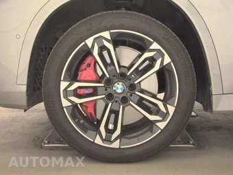 2026 BMW X1 M35i - miniatura 9