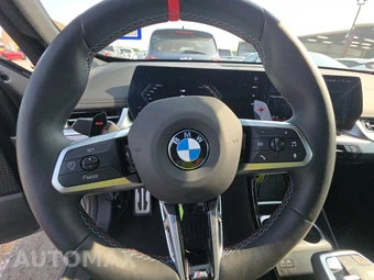 2026 BMW X1 M35i - miniatura 16