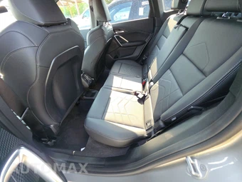 2026 BMW X1 M35i - miniatura 19
