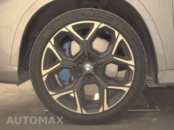 2026 BMW X1 M35i - miniatura 9