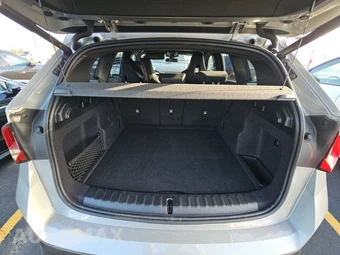 2026 BMW X1 M35i - miniatura 17