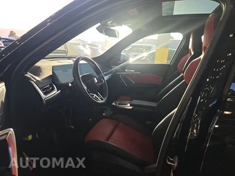 2026 BMW X1 M35i - miniatura 7