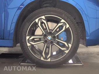 2026 BMW X1 M35i - miniatura 10