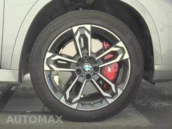 2026 BMW X1 M35i - miniatura 10