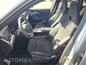 2026 BMW X1 M35i - miniatura 13