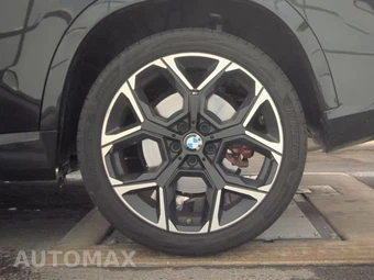 2026 BMW X1 M35i - miniatura 12