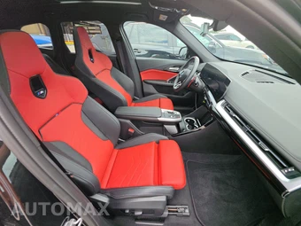 2026 BMW X1 M35i - miniatura 14
