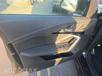 2026 BMW X1 M35i - miniatura 9