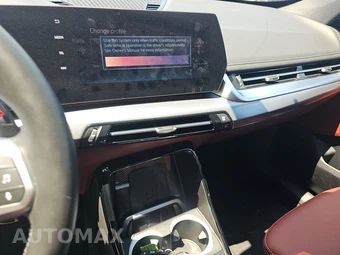 2026 BMW X1 M35i – miniatura 16