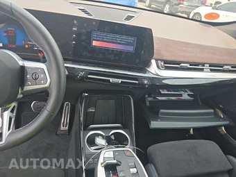 2026 BMW X1 M35i - miniatura 17