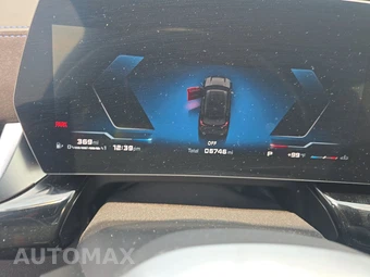2026 BMW X1 M35i - miniatura 18